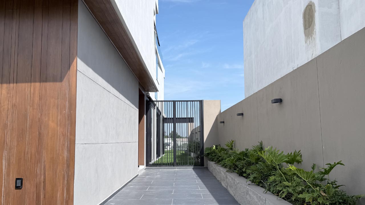 Entrada Lateral Casa Lagos 53 - BalamReal Estate